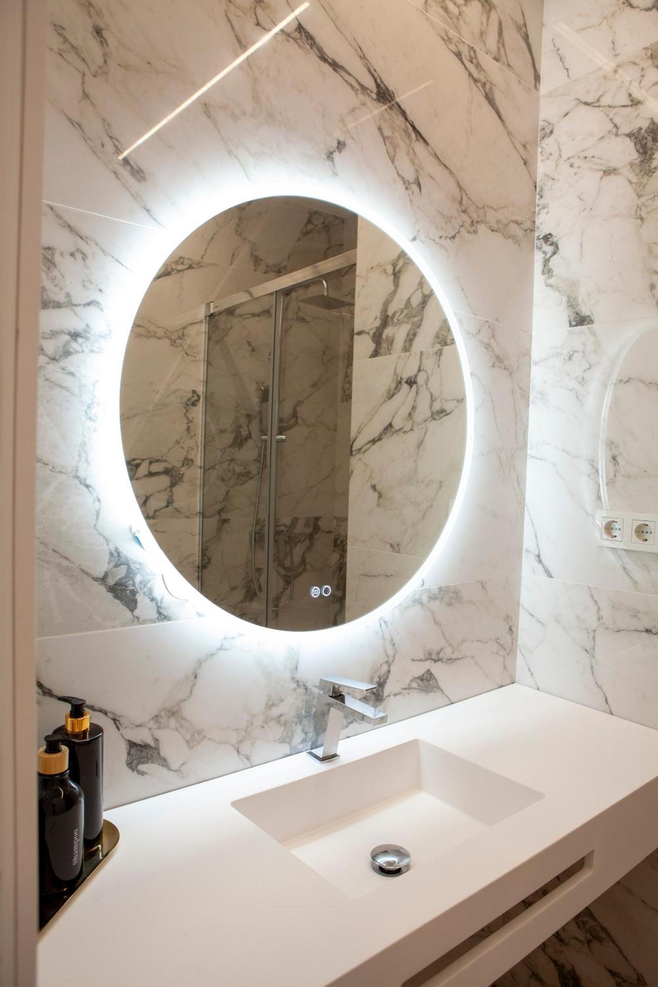 Pries Homes - Center Beach Malaga Luaran gambar