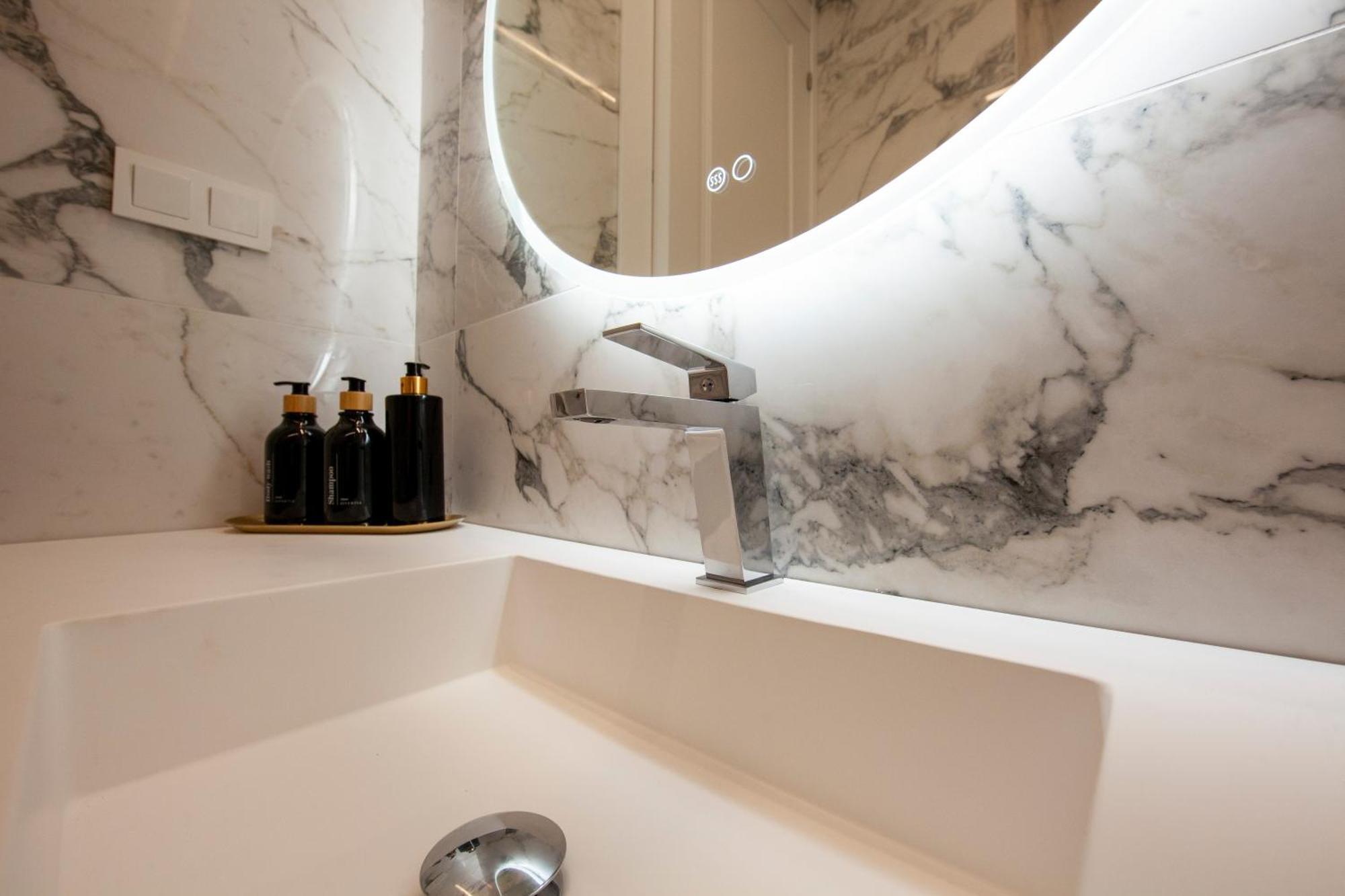 Pries Homes - Center Beach Malaga Luaran gambar