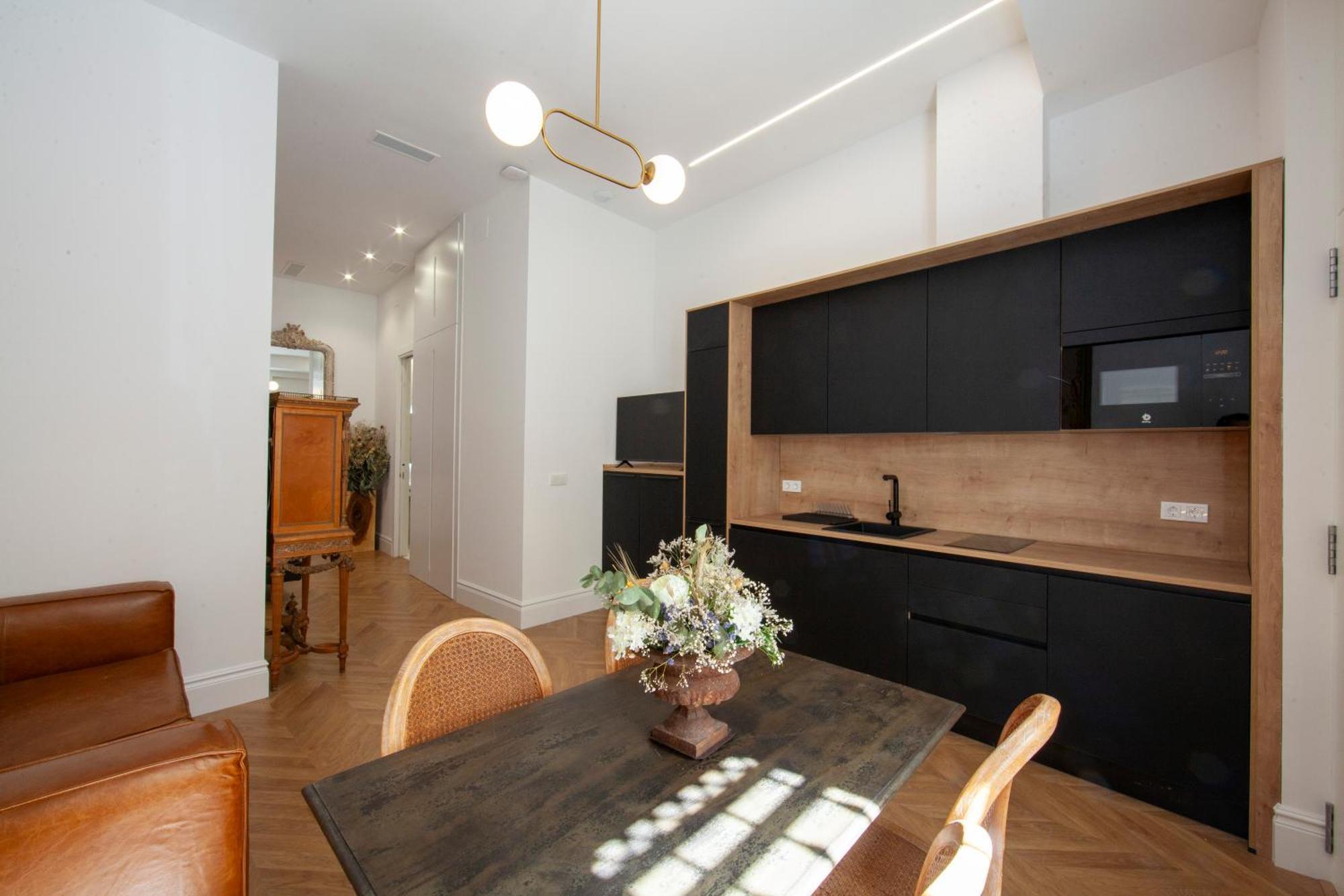 Pries Homes - Center Beach Malaga Luaran gambar